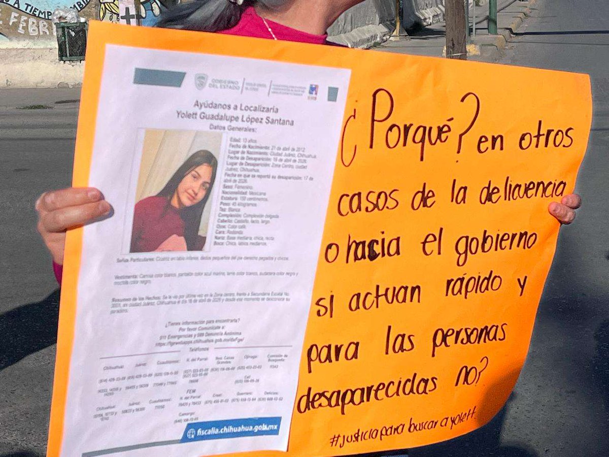 SomosJuarezNoti's tweet image. #Policiaca #Principal | . – La alumna de la Secundaria 3001 se encuentra desaparecida desde el pasado viernes 17 de abril.

Nota Completa: is.gd/ABExkb