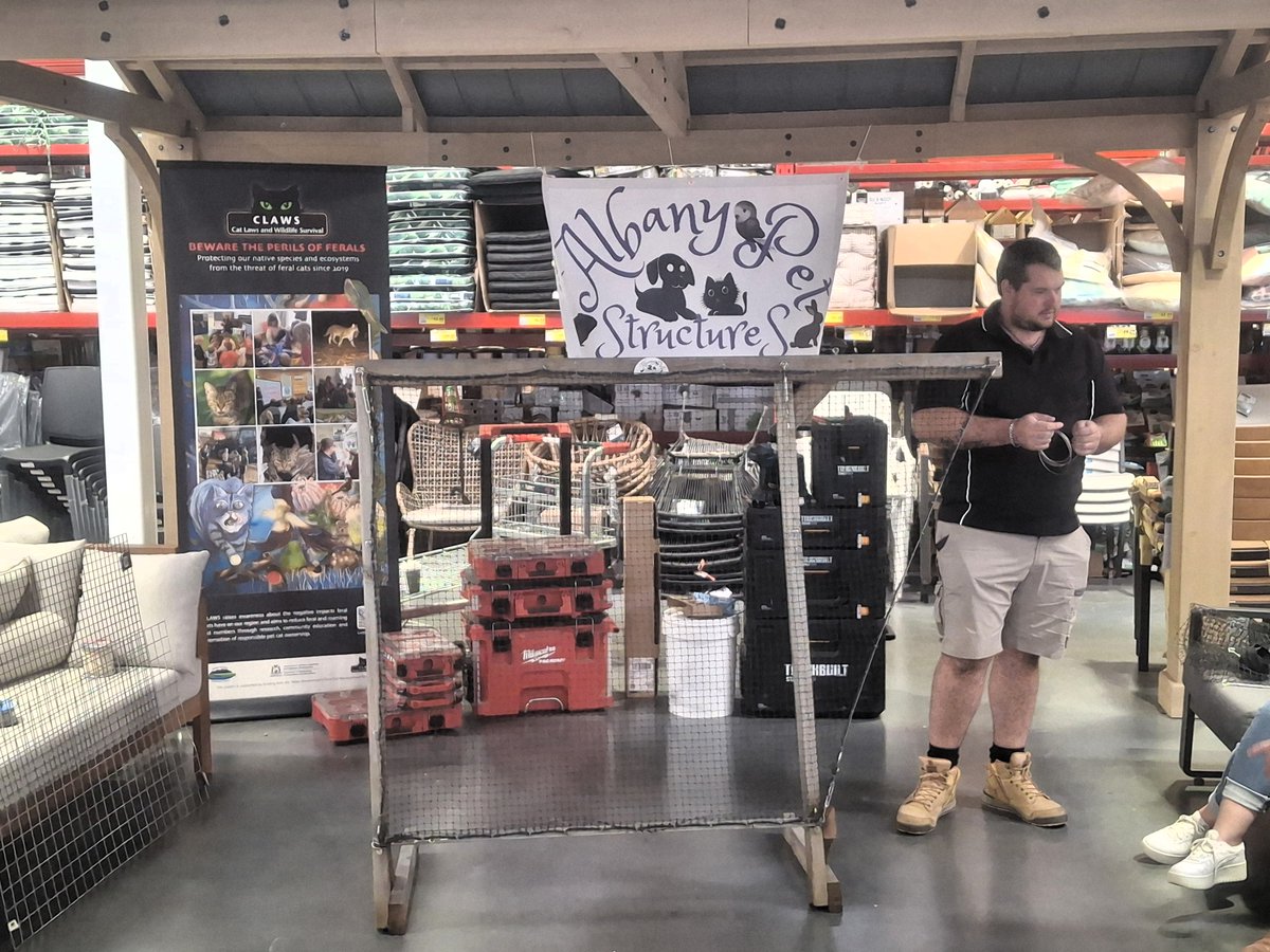 notoferalcats's tweet image. What a great Saturday with Albany Pet Structures and Bunnings Warehouse Australia (Albany) learning about the ins and outs of building a #catio for your pet #cat. Working to reduce roaming cats, keeping them safe at home.

#Responsiblepetownership #greatsouthernwa #petcats