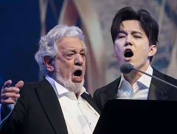 Adelma30513806's tweet image. 💕 #DimashQudaibergen 
THE GREATEST VOICE IN THE WORLD! 
#WhenIveGotYou  #Know
#Samgau  #Gashyqtyq
 #LivingForTheGame
#VoiceBeyondHorizon
@dimash_official
 DIMASH AND PLACIDO DOMINGO IN BUDAPEST 🎼🪷🎼
