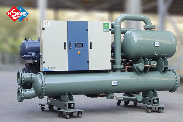 Why do many industrial flooded screw chillers still use R22 refrigerant? ❄️ With stable performance, strong cooling efficiency, and proven reliability, R22 has long been a trusted solution for industrial cooling systems.