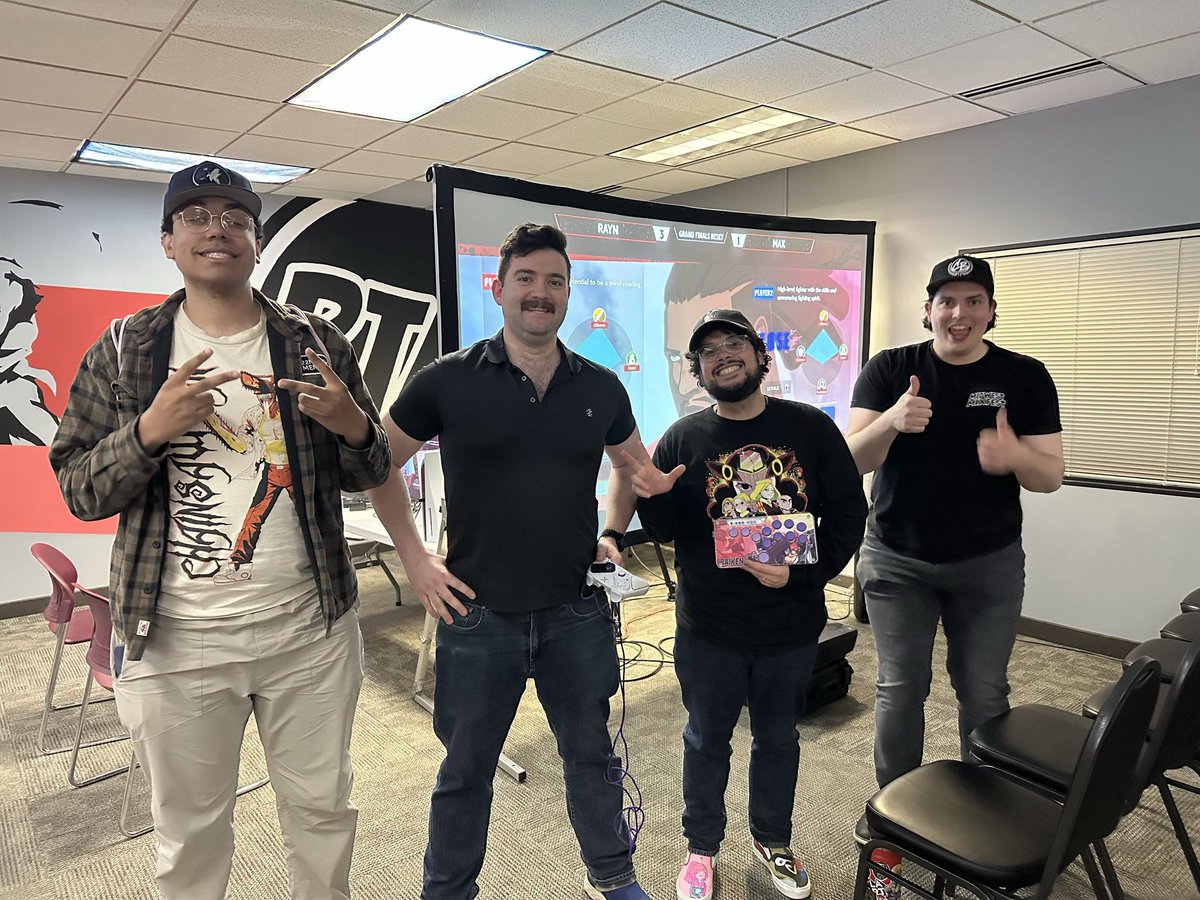 RunTheMix tweet media