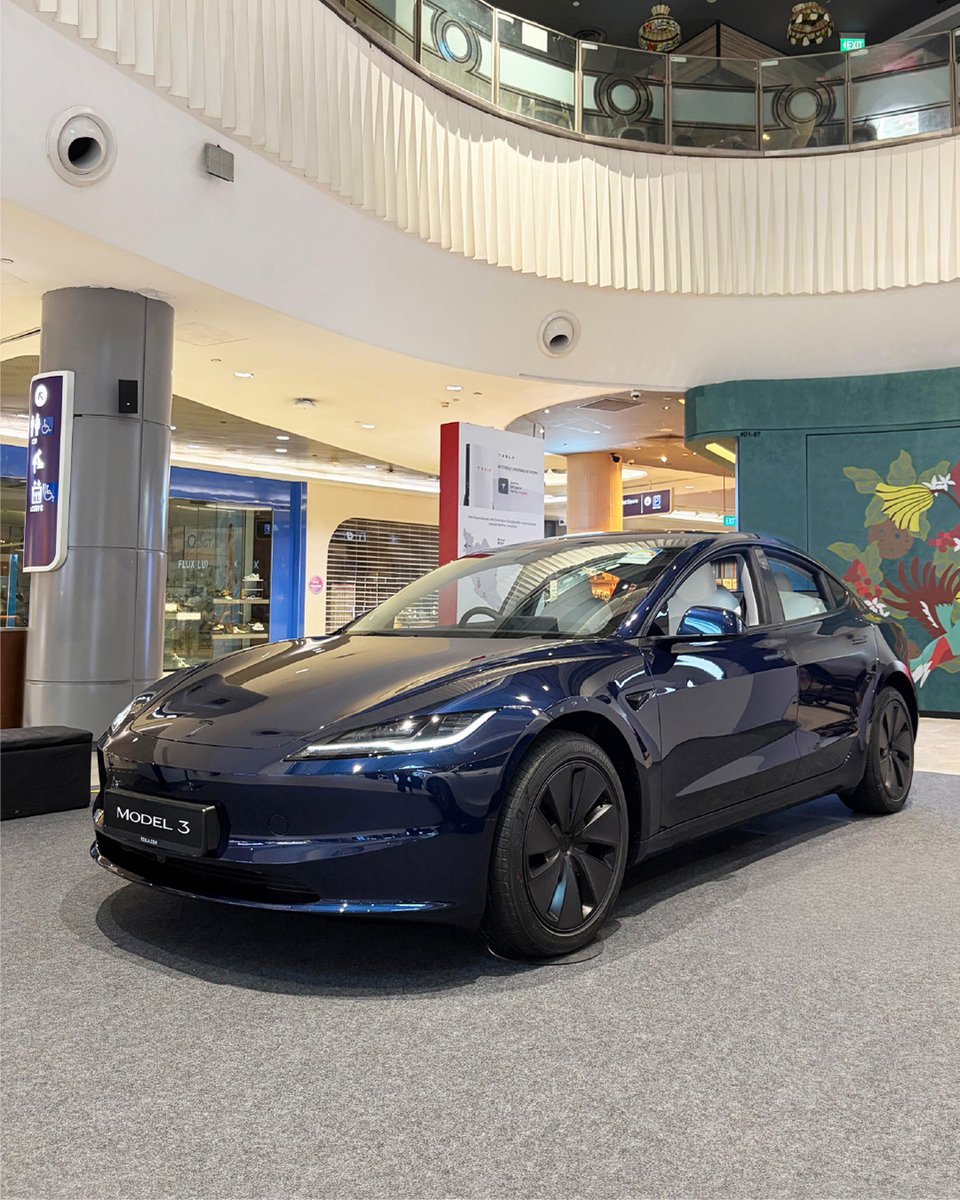 Tesla Singapore tweet media