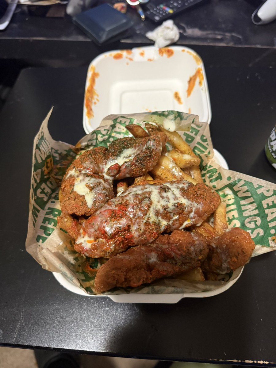 Bro yall trolled with the advertisement for this tender box😭 <a href="/wingstop/">Wingstop</a>