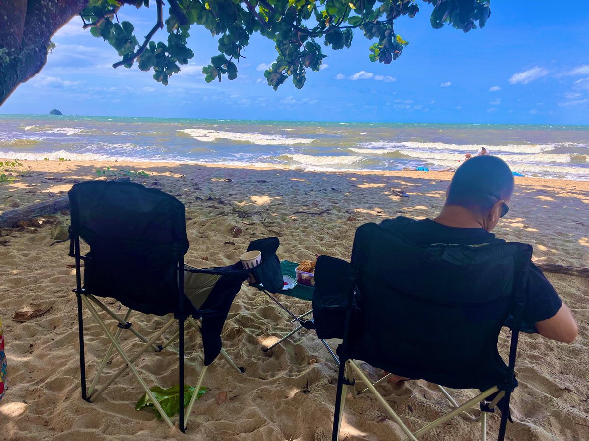 MagicAndPasta's tweet image. How do you beach picnic? 🏖️ 

#LoveWhereYouLive

#FNQ 🏝️