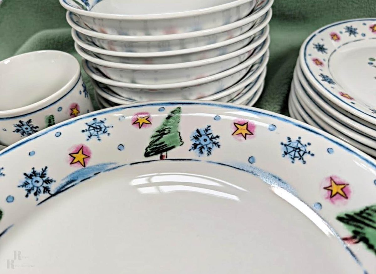 RetroRecollec's tweet image. myretrorecollections.etsy.com/listing/441028… Chilly Snowman Dinnerware by Target Home Essentials #TargetChristmasDinnerware #ChillySnowman #HomeEssentials #wiseshopper