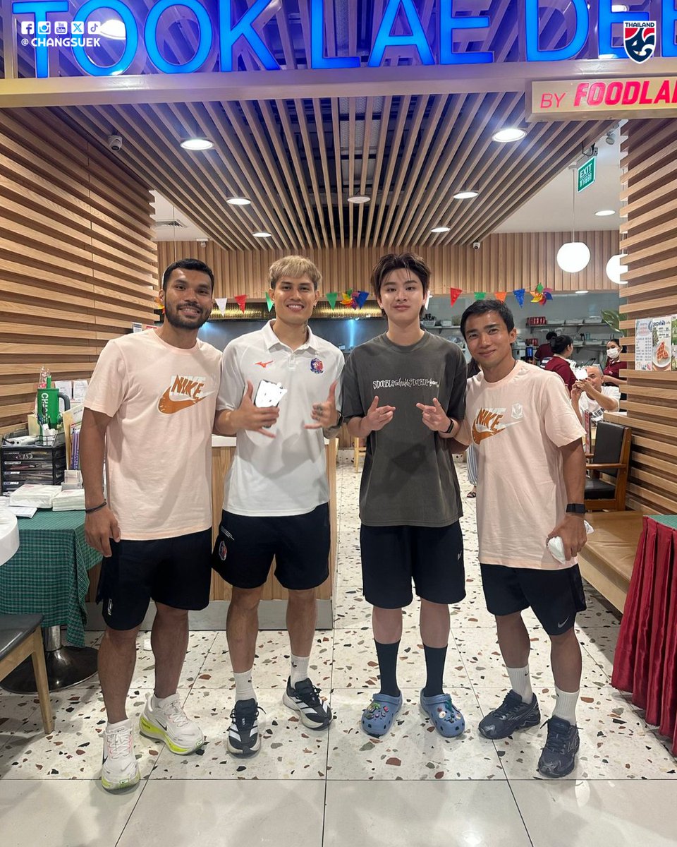 Changsuek - ฟุตบอลทีมชาติไทย tweet media