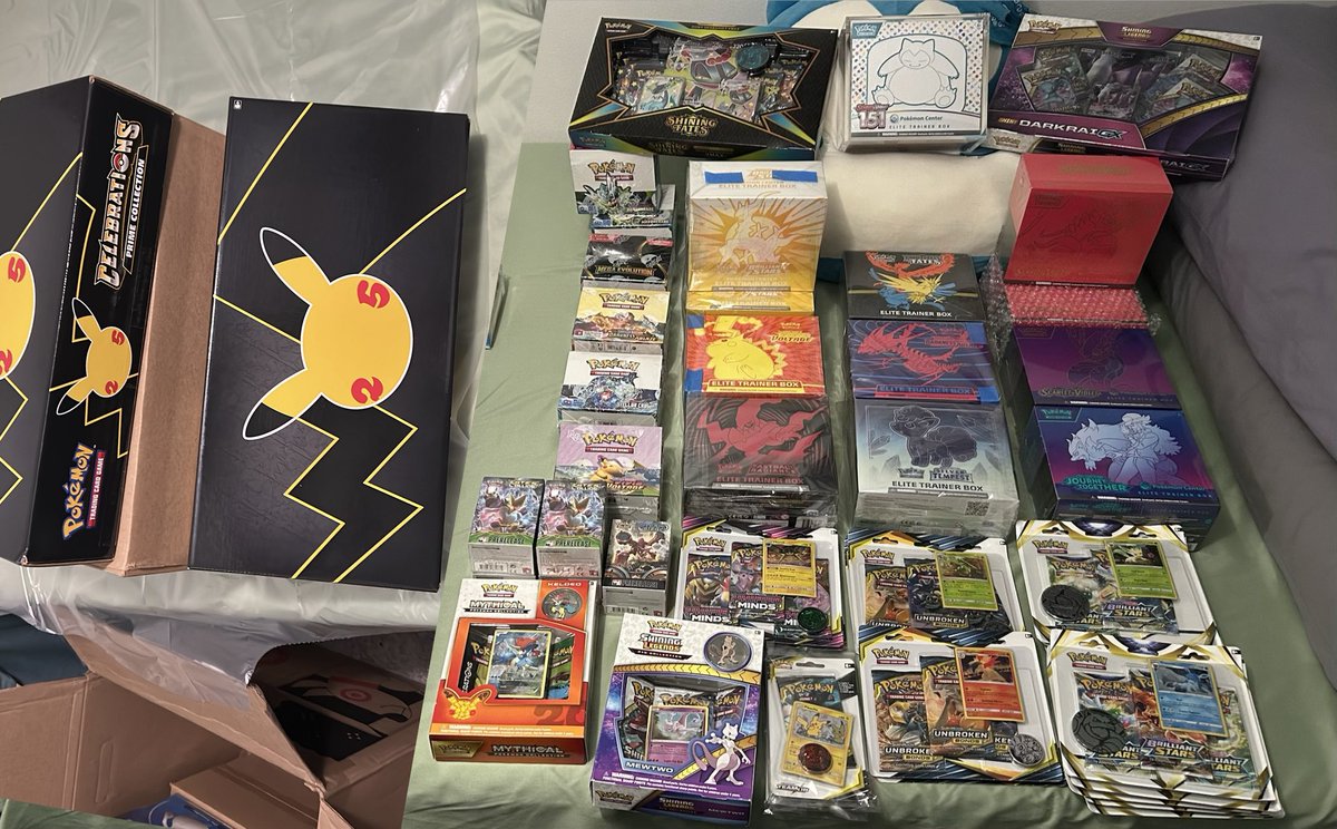 Black Market Collectibles🏬 tweet media