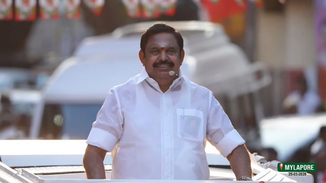 ஒத்தை ஆளு....

9 மாசம், 234 தொகுதில பிரச்சாரம் பண்ணி இருக்காரு..
71 வயசுல இன்னும் ஓடிட்டு இருக்காரு.. 

தமிழ்நாட்டை திமுக என்னும் தீய சக்தி கிட்ட இருந்து காப்பாத்த போராடிட்டு இருக்காரு 🔥
விட்ராதீங்க மக்களே, 
எந்த குடும்ப பின்னணி இல்லாம, சினிமா புகழ் இல்லாம, மீடியா பலம் இல்லாம...