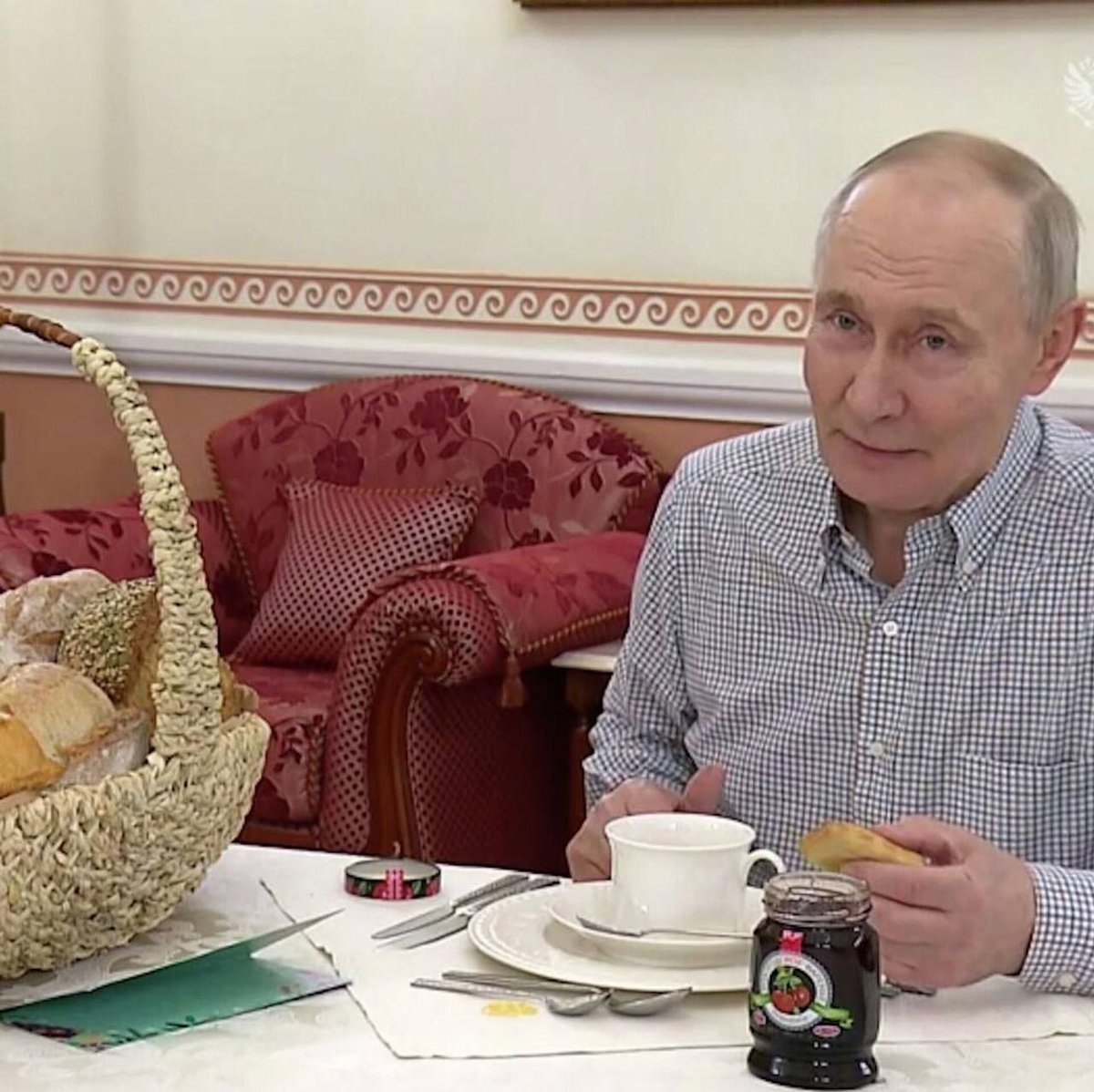 Бром tweet media