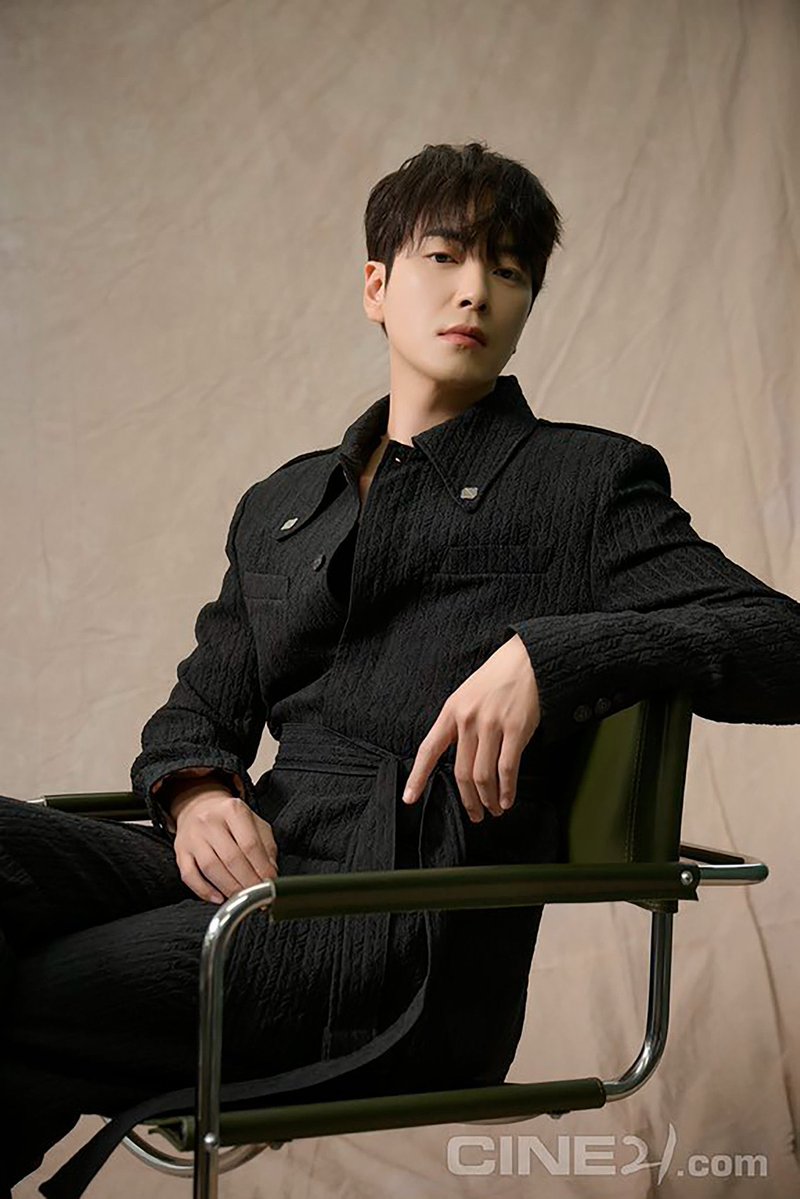 이준혁 얼굴 tweet media