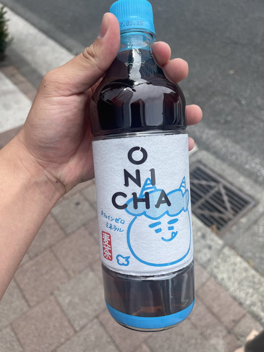 かっしい tweet media