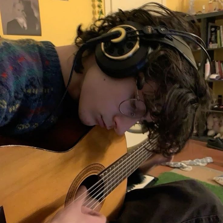 Crypto992909's tweet image. ⁛◎彡 𝐅𝐨𝐫𝐜𝐞 𝐎𝐟 𝐆𝐫𝐚𝐯𝐢𝐭𝐲 ⁛◎彡

—Where musician Mike Wheeler and football player Will Byers fall in love at the stake of their relationship amid group rivalry—

.:•°IRIS -Goo Goo Dolls°•:.

#byler #smau #ao3 #relationship