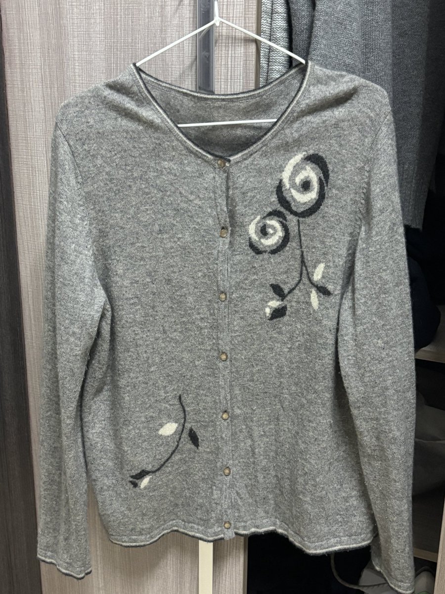 bubumydear's tweet photo. ส่งต่อ พร้อมส่ง ❤︎ 

เสื้อ 90฿ รวมส่ง

 #ส่งต่อเสื้อผ้า #เสื้อผ้ามือสอง #พรีเกาหลี #พรีญี่ปุ่น https://t.co/R89F6zeyRg