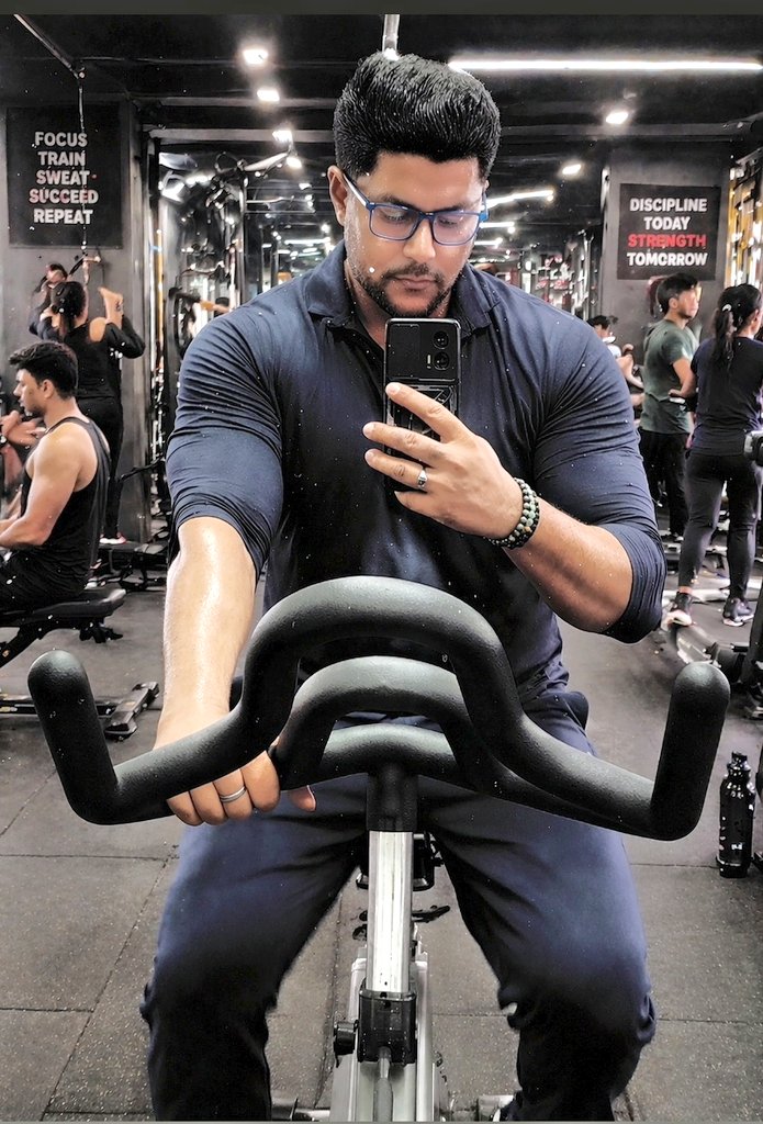 Samrat9830 tweet media