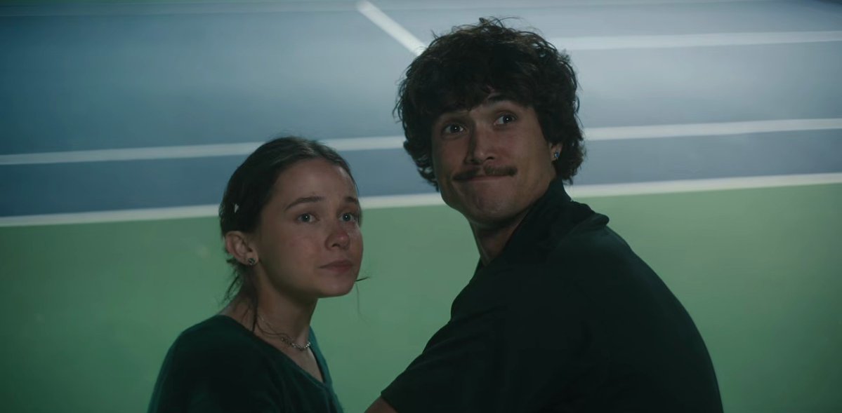 NicoAnselmino's tweet image. 🎬 BEEF S02E01 (2026) 🎬🍿

#beef #bronca #beefseason2

#OscarIsaac #CareyMulligan #CaileeSpaeny #CharlesMelton #YounYuhjung #SeoyeonJang #WilliamFichtner #MatthewKim #MikaelaHoover #SongKangho