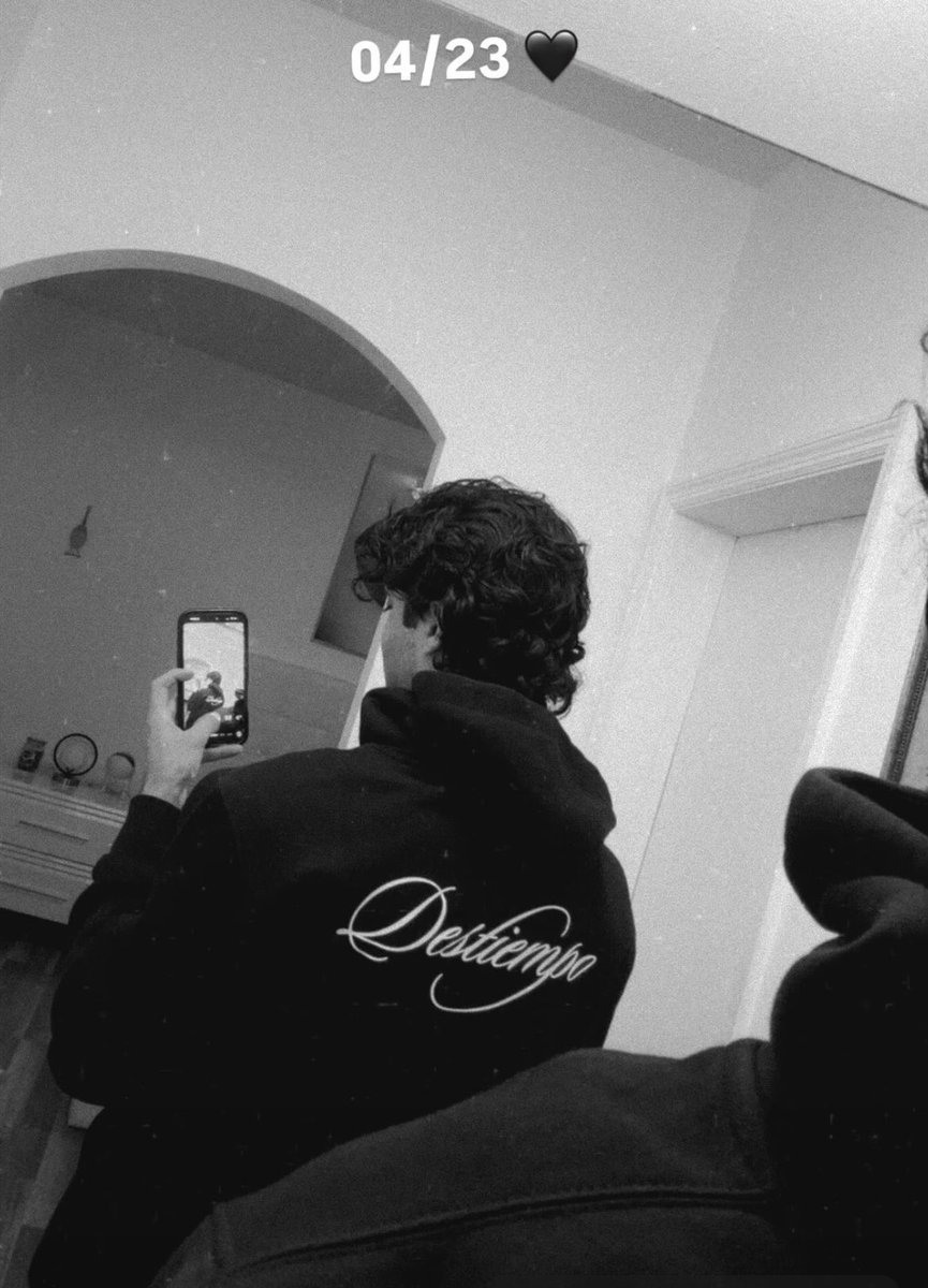 Ahhhh se viene merch de Destiempo 😭