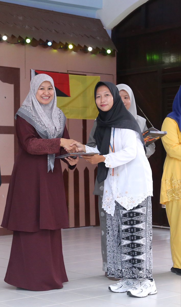 Imhasnaaa_ tweet media