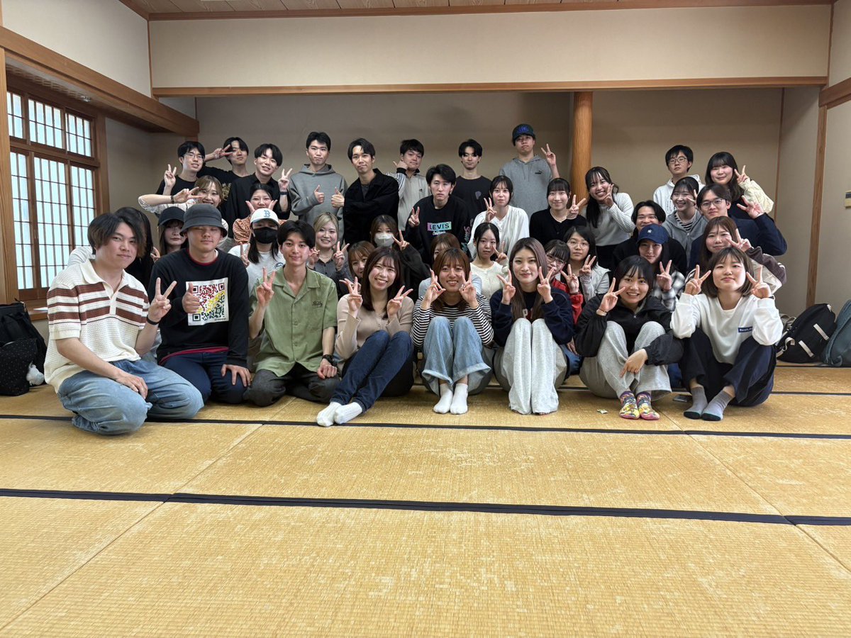 obinyanzemi's tweet photo. 今日は18、19期生合同でレクリエーションを行いました🎮

3つのアイスブレイクゲームと、おびゼミ検定も開催！

検定の正解数が多い順にお菓子もゲットしました🎶大日方先生から｢ミルクの国｣のプレゼントも🎁(できるだけ噛まないように…)

改めて親睦を深められた回になりました！
 #おびゼミ https://t.co/iQsNEP4SVH