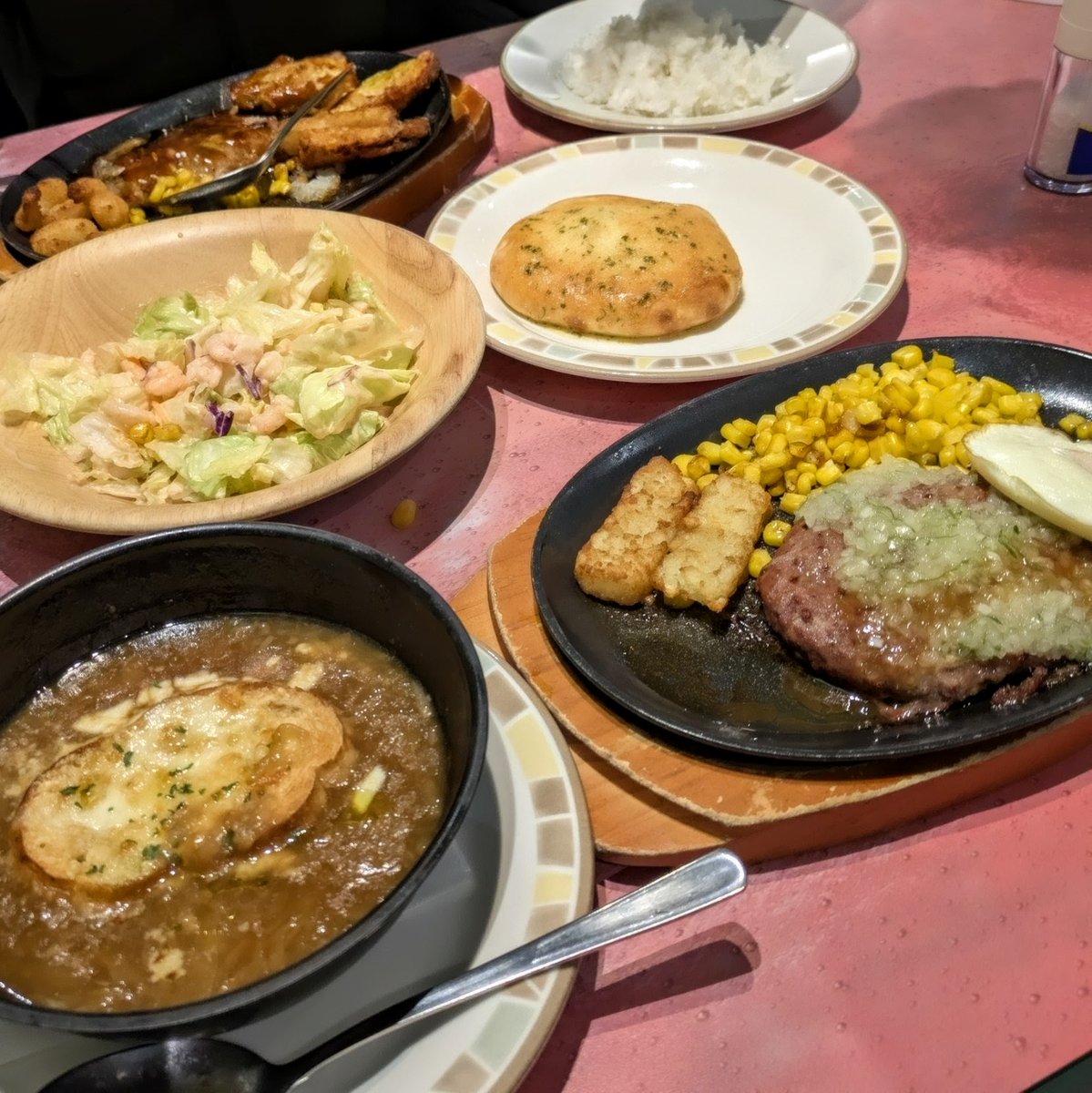 メルママ tweet media