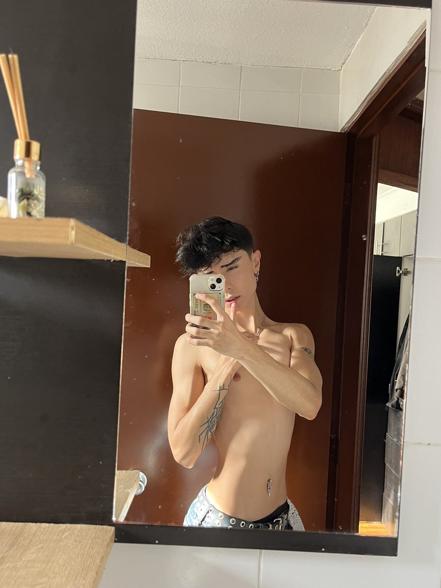 adrienreyesssa tweet media