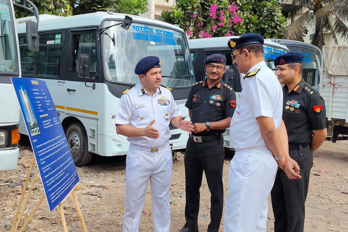 IndiaCoastGuard's tweet image. Dy Director General (P&amp;amp;P), #CGHQ, reviewed the progress of key infrastructure projects during his visit to #Mumbai on 20 Apr 26. The Flag Officer assessed the ongoing development of upgraded operational hangars at #Juhu and  infrastructural development works at #Worli. The visit