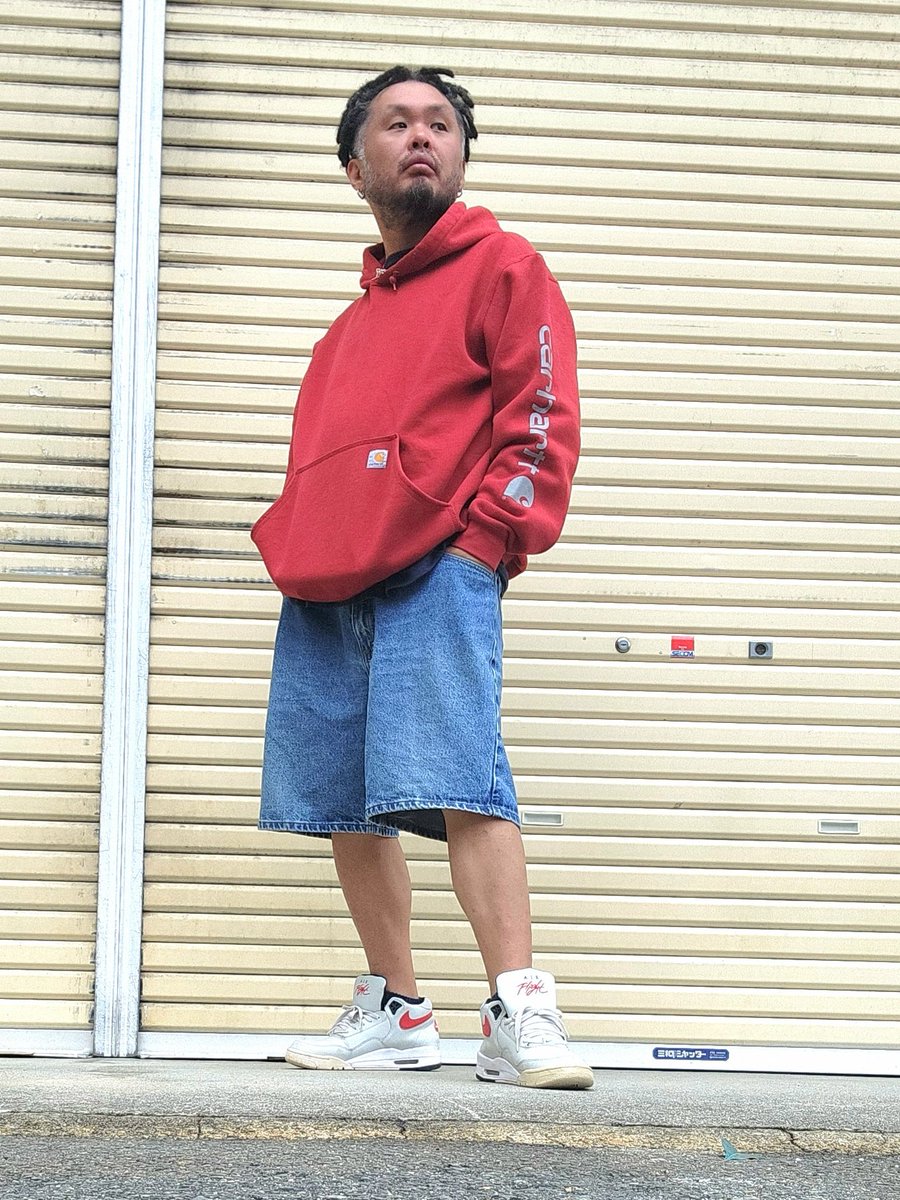 nafu1981's tweet image. 3日間で #トリコロールコーデ
#ストリート
トップス:Carhartt K288 イタリアンブルー、ディープワイン、アイボリー
パンツ:Carhartt B147 TAN、B26 DST、急遽探した赤チノ
シューズ:NIKE SUKETO(スキート)RED、NIKE FLIGHT LEGACY White&amp;amp;Red、VOX VATO INDIGO DENIM D.N.Signature
#WEAR #ファッション