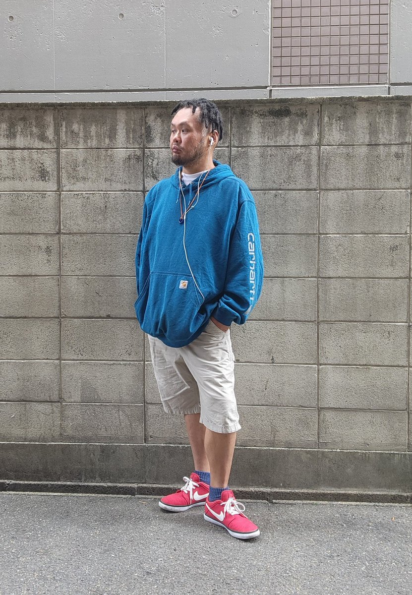 nafu1981's tweet image. 3日間で #トリコロールコーデ
#ストリート
トップス:Carhartt K288 イタリアンブルー、ディープワイン、アイボリー
パンツ:Carhartt B147 TAN、B26 DST、急遽探した赤チノ
シューズ:NIKE SUKETO(スキート)RED、NIKE FLIGHT LEGACY White&amp;amp;Red、VOX VATO INDIGO DENIM D.N.Signature
#WEAR #ファッション