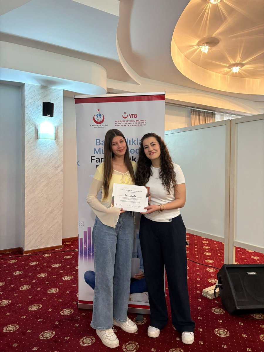 km_tgk's tweet photo. 📍Ustrumca

Türk Gençlik Kulübü - TGK tarafından, Yurtdışı Türkler ve Akraba Topluluklar Başkanlığı destekleriyle gerçekleştirilen Yeni Nesil Gönüllülük Çalışmaları: Bağımlılığa Karşı Farkındalık projesi başarıyla tamamlandı. https://t.co/njnMOsnAK0