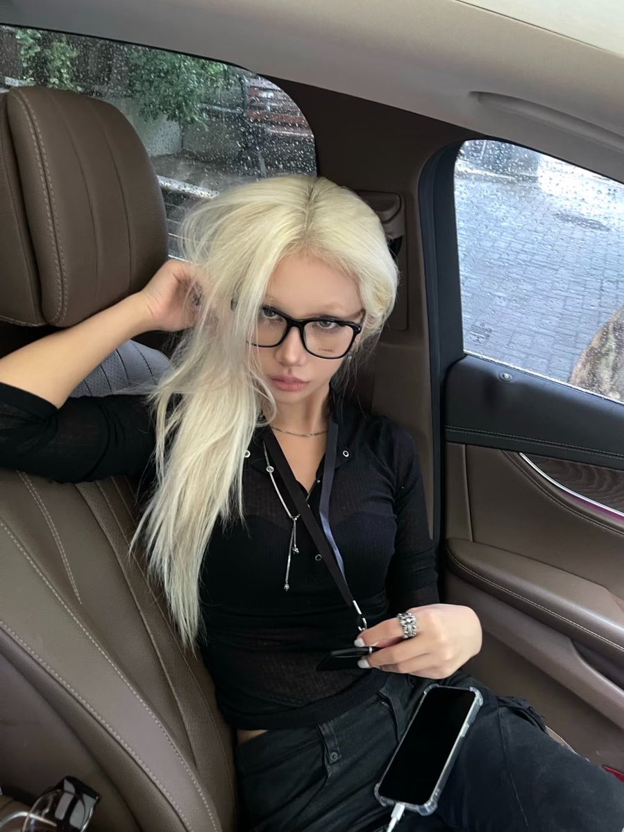 𝔇𝗈𝗎𝗆𝖺 ᵃˡᵗ ᶠᵉᵐ tweet media