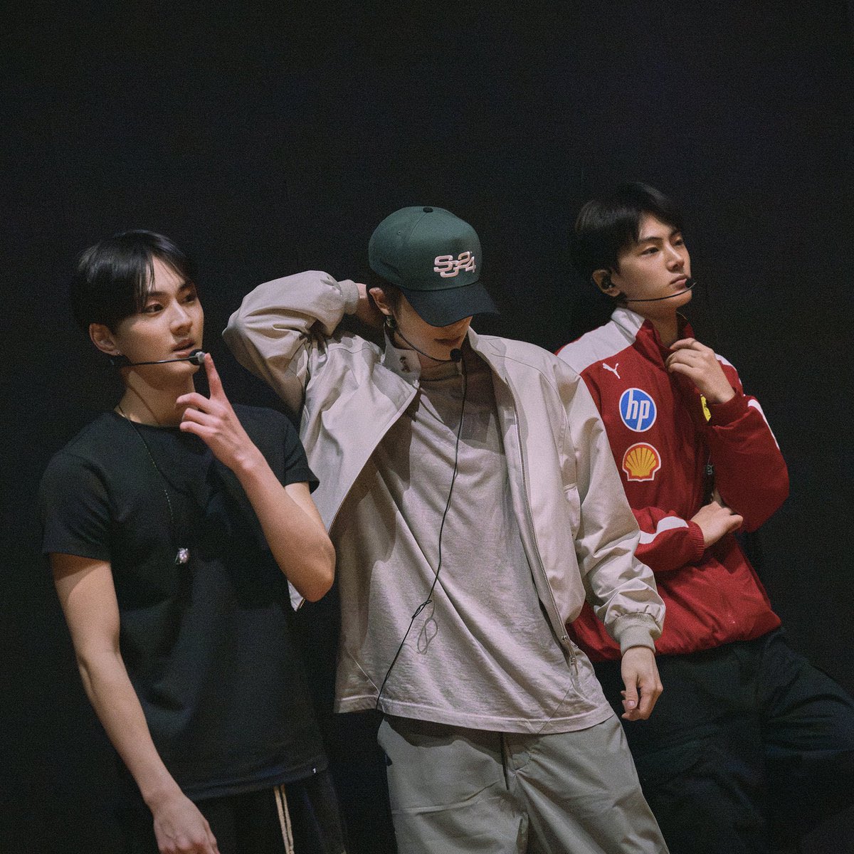 젱일이 tweet media