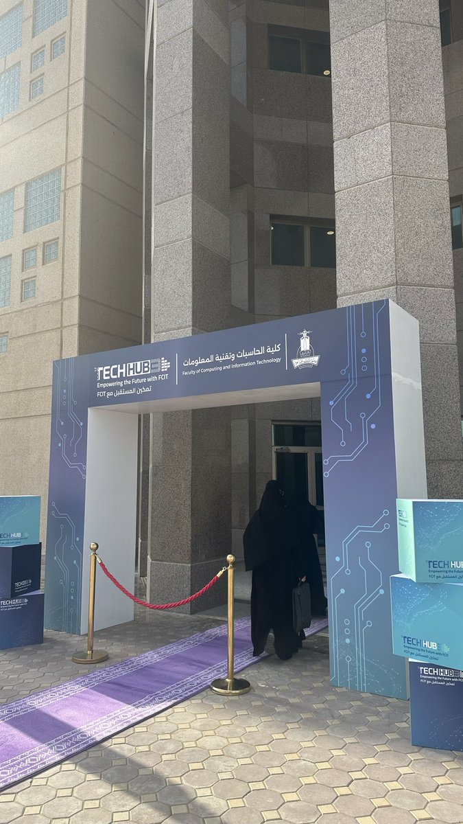 shoshali6's tweet photo. شاركت في Dev Summit Challenge لحل تحديات في البرمجة الخوارزمية خلال وقت محدود.
هذه التجربة أكدت لي أن:
التفوق في حل المشكلات مهم لكن قوة الفريق هي ما تصنع الاستمرارية والتميّز.
ممتن للفريق، وللتجربة، ومتحمس للتحديات القادمة.@gdg_team 
#TechHub3
 #EmpoweringTheFuture
#KAU #FCIT https://t.co/n8pIwFTn7e