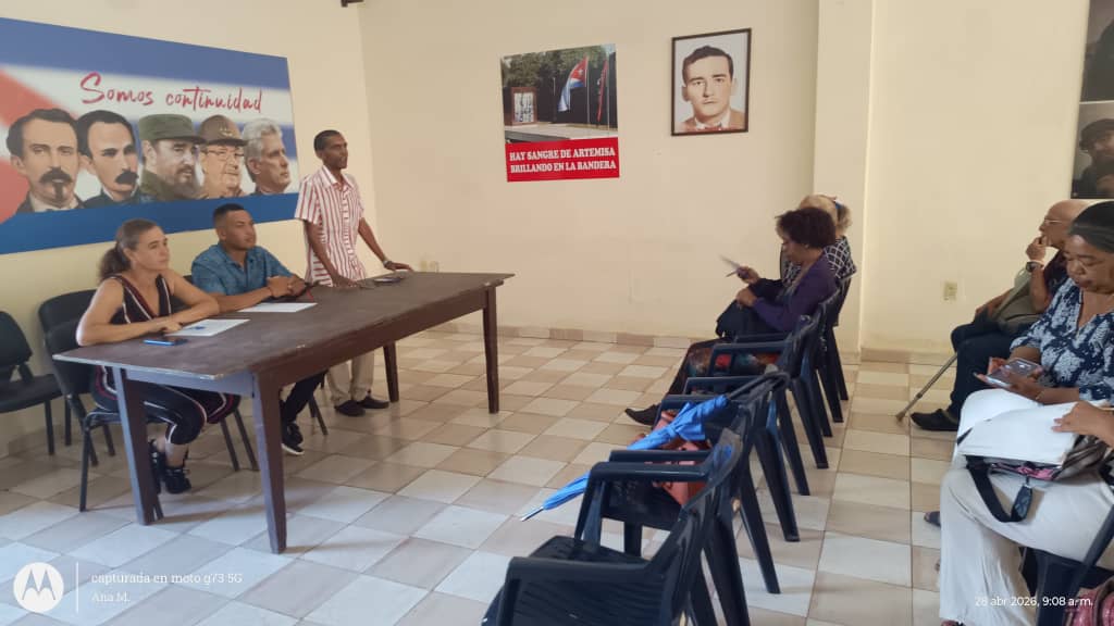 FCSH_UA's tweet photo. Desde temprano, nuestra Facultad de Ciencias Sociales y Humanísticas participa en el V Taller de Historia, Marxismo-Leninismo y Educación para la Vida Ciudadana en Artemisa 📚💡

Intercambio, reflexión y compromiso con la formación ciudadana 🤝🇨🇺 

#Educación #Historia https://t.co/7U4g0jO52O