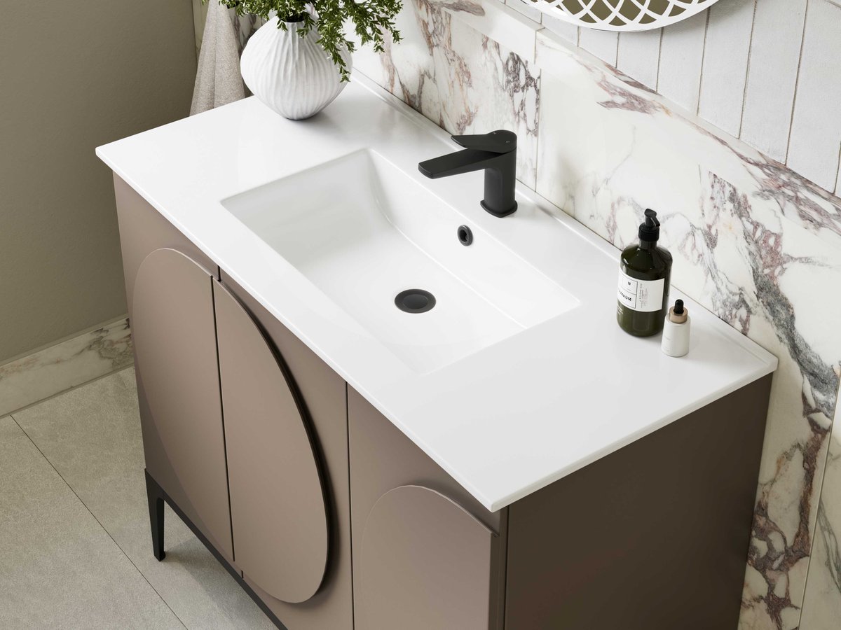 Bathroomreview's tweet image. PRODUCTS: CHIC from PJH’s Bathrooms to Love Collection, is the brand’s newest furniture launch, a floor-standing modular range that really sets this tone, boasting a truly elegant look.
bit.ly/4vXOYOT
#bathroomdesign #bathrooms 
@PJH_Social