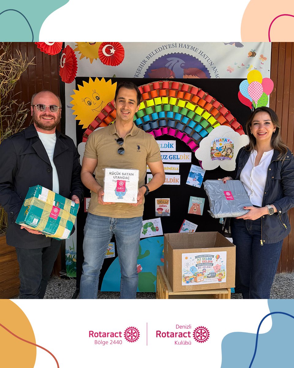 DenizliRotaract's tweet photo. Az Geldik Uz Geldik”; Türkiye genelinde birçok okulun katılım sağladığı, 23 Nisan haftası kapsamında yürütülen son derece kıymetli bir projedir. Geçtiğimiz yıl Adıyaman’da hayata geçirilen çalışma, bu yıl Hatay’daki deprem bölgesinde okul öncesi çağındaki çocuklara +++ https://t.co/tIopn8NmoD