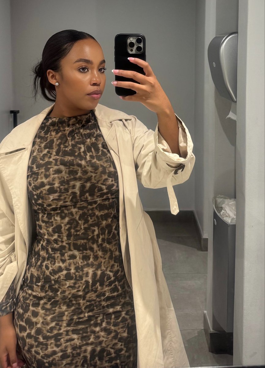 Ok.Lesedi_ tweet media