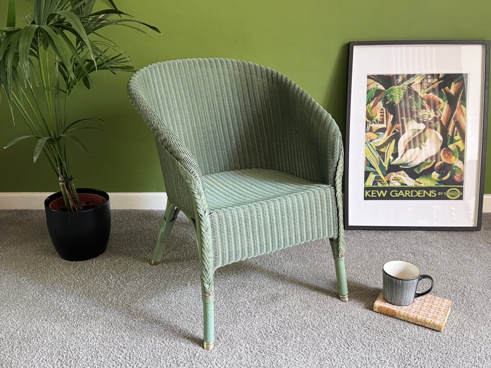 antiques_atlas's tweet image. For SALE on Antiques Atlas we have this 
🌻Real Bargain 🌻£115
Genuine Lloyd Loom Lusty Chair in Green, 1957 antiques-atlas.com/antique/genuin… From Lucian Linnell Vintage  @lucianlinnellvintage  #antiques #antique #vintage