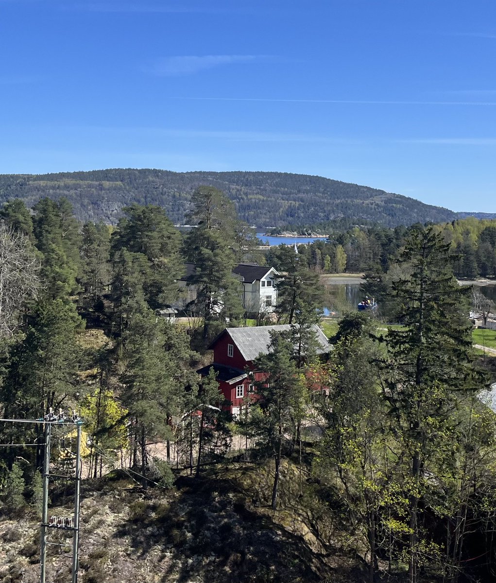 ShahidMAskerN's tweet image. I spent a great afternoon here today.☀️🌊🌲
#Norway