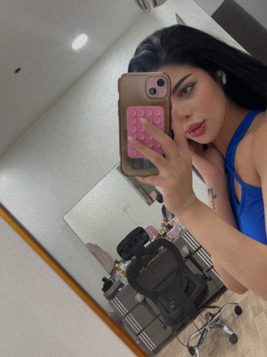 hfdhcfggf tweet media