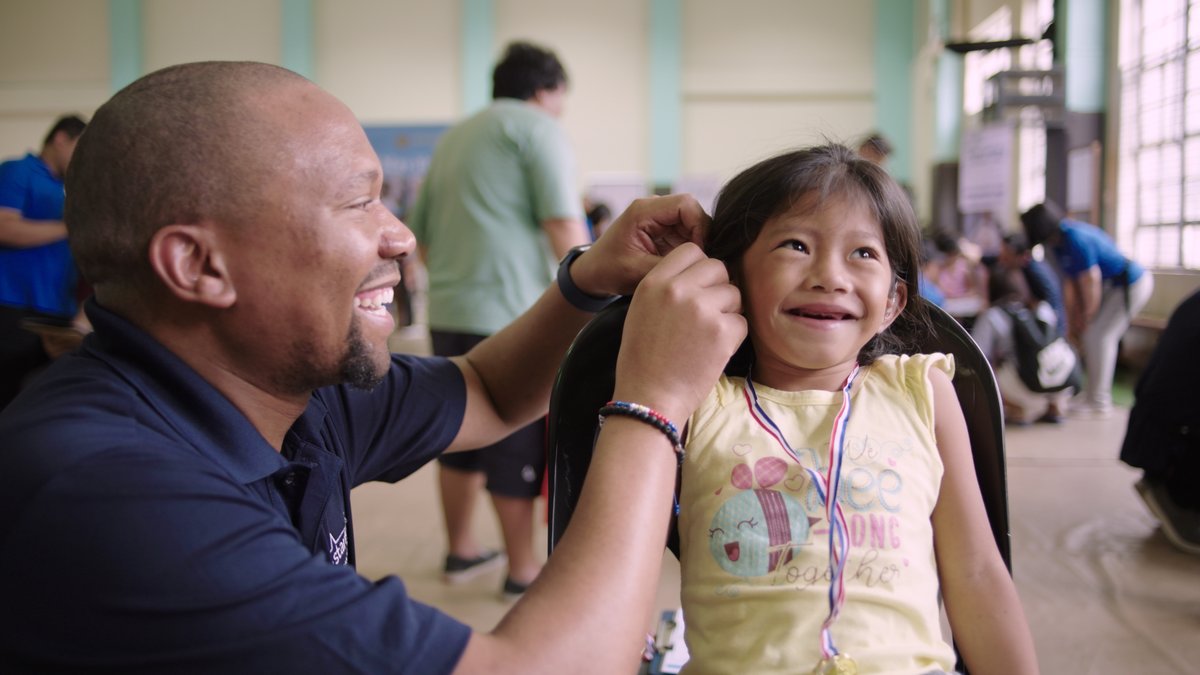 Starkey Hearing Foundation tweet media
