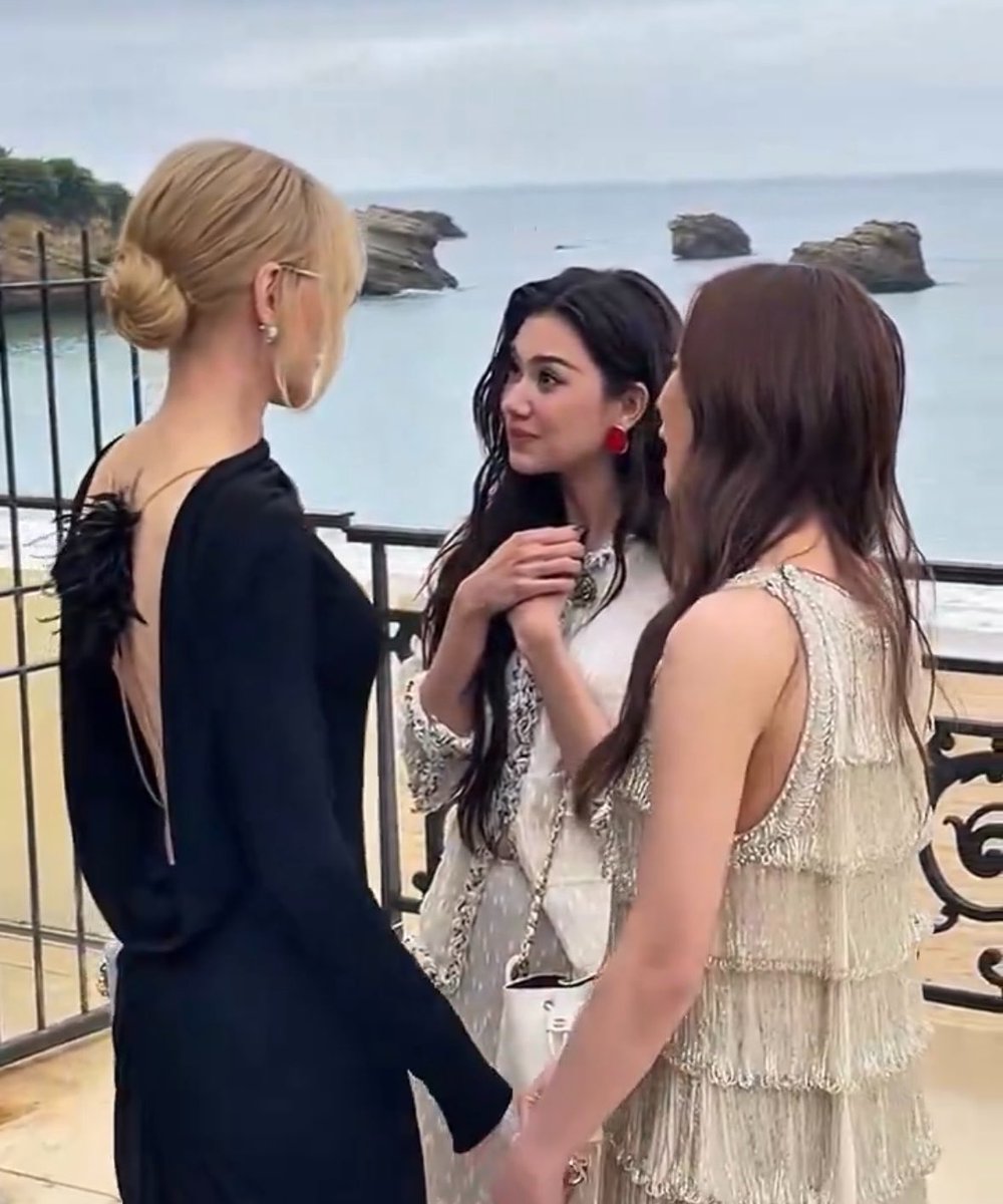 LalinaLena Br Official 🇧🇷 tweet media