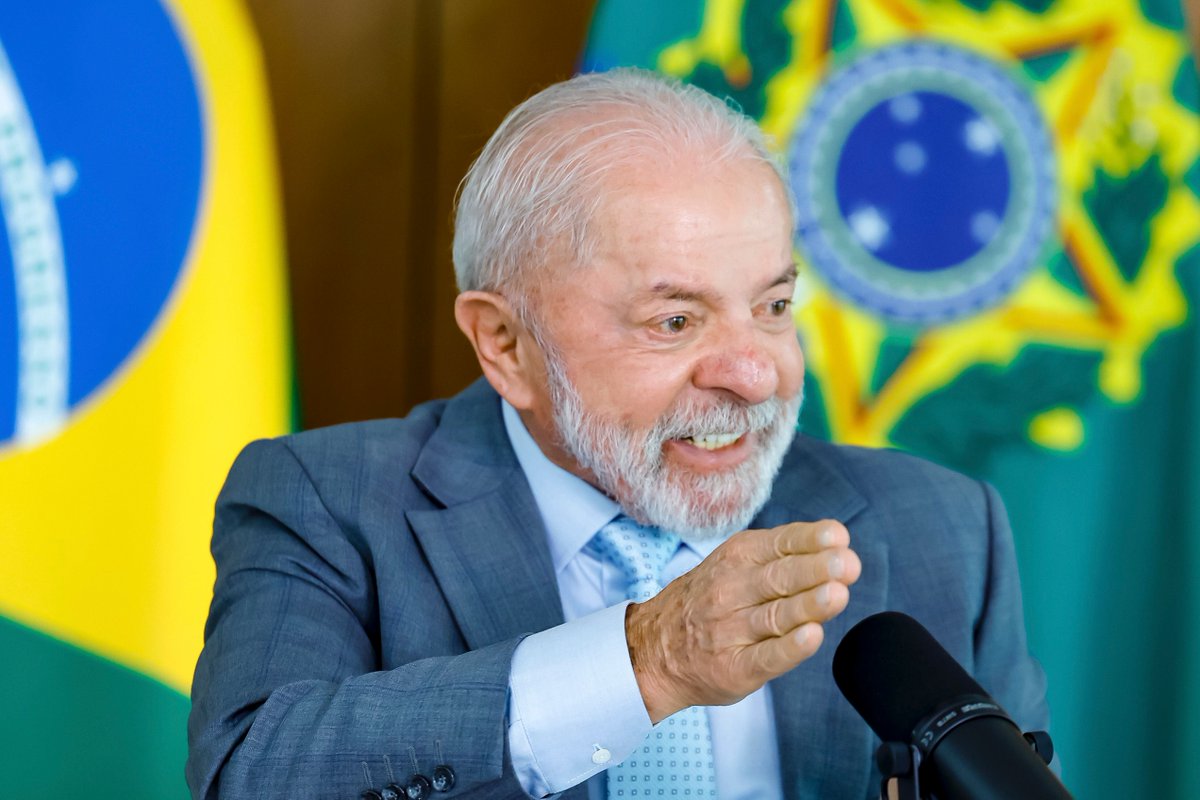 Eixo Político tweet media