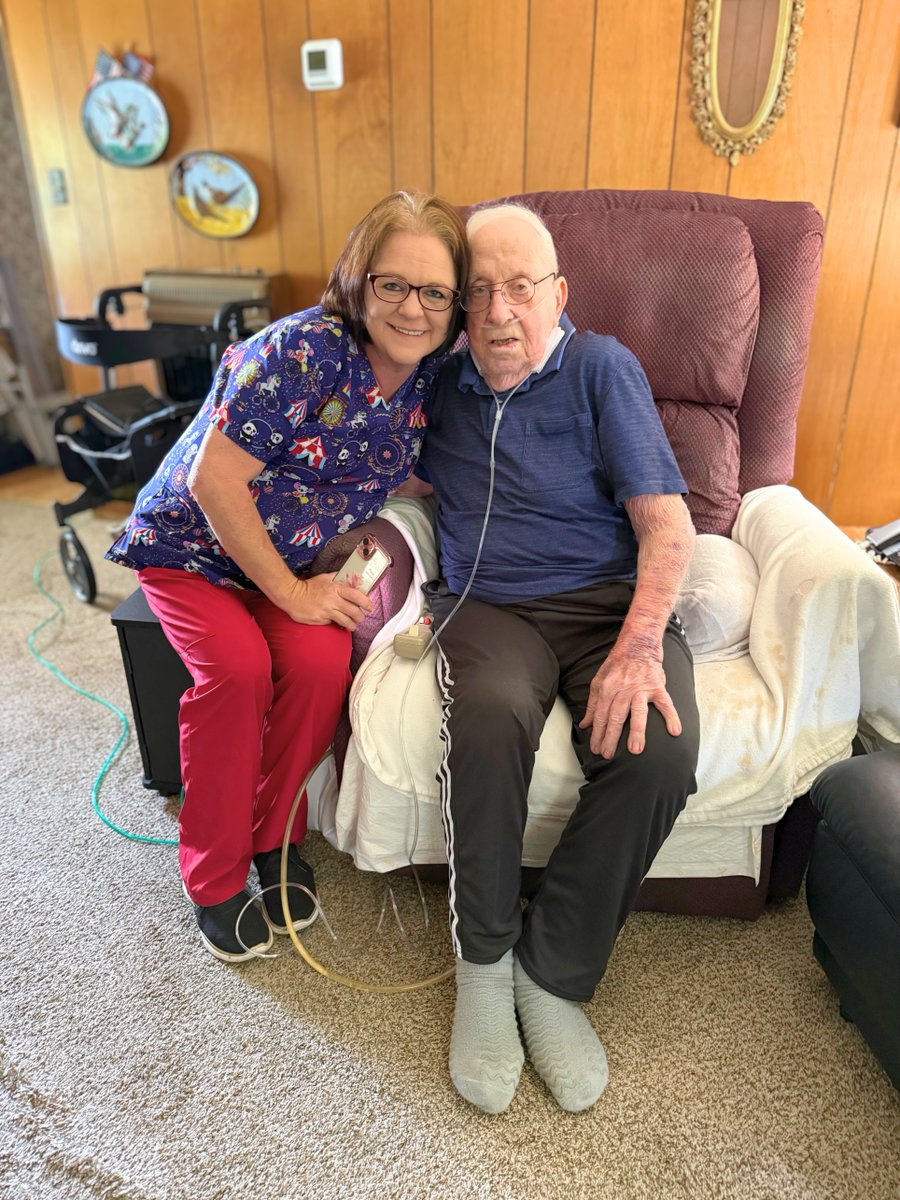 VillageCare100's tweet image. 🎉 Last week, we celebrated Mr. Harry Wood’s 99th birthday! A WWII Navy vet &amp;amp; truck driver, he shared amazing stories. Thanks to his caregiver, Marsha! Join us in wishing him a happy birthday &amp;amp; share where you're from! 🇺🇸 #VillageCaregiving #WeCare
