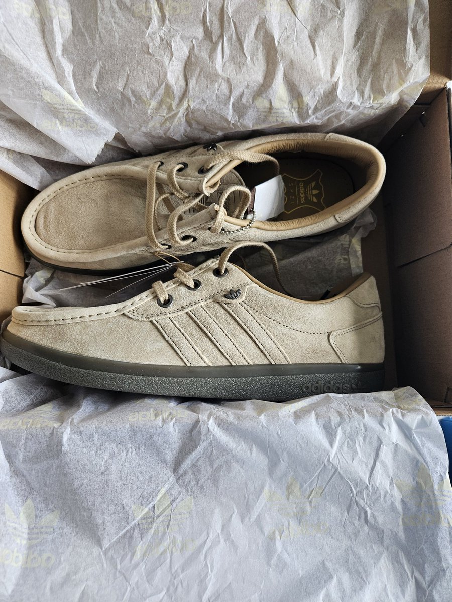 alex swift tweet media