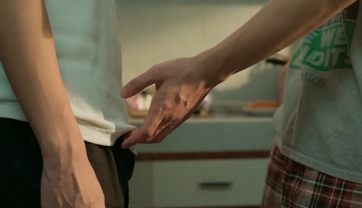 willgrahamcrkrr's tweet photo. Happy one year to Roughians, a story that started with just a fun little idea about 90's Hannigram and turned into the longest, most beloved piece of art I've ever worked on. I got some goodies today, so stay tuned. And thank you to everyone who has stuck around this year. https://t.co/inDzD5O9HQ