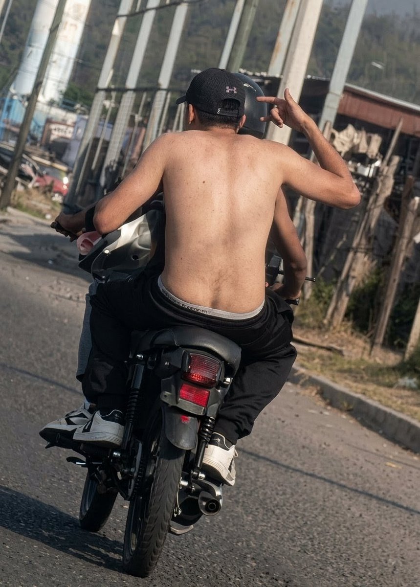 chofer1984 tweet media