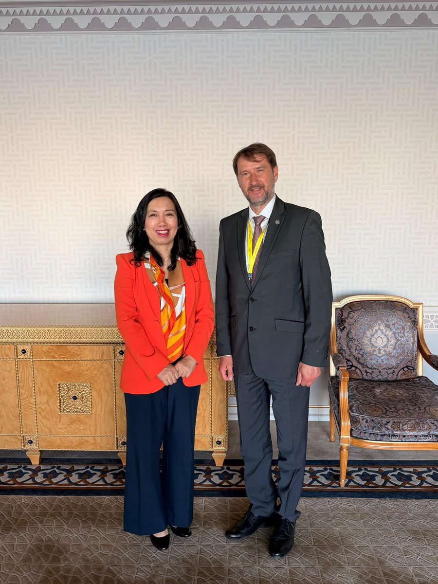 LatviaUN_NY's tweet image. 🇺🇳 During his visit to the @UN in New York, State Secretary of the @Latvian_MFA, Andžejs Viļumsons, met with 🇸🇬 Singapore’s Minister of State, H.E. Zhulkarnain Abdul Rahim, and 🇻🇳 Vietnam’s Deputy Minister of Foreign Affairs, H.E. Le Thi Thu Hang.

🤝 He reaffirmed 🇱🇻 Latvia’s