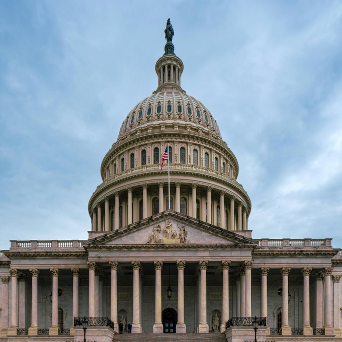 Julian Assange tweet media