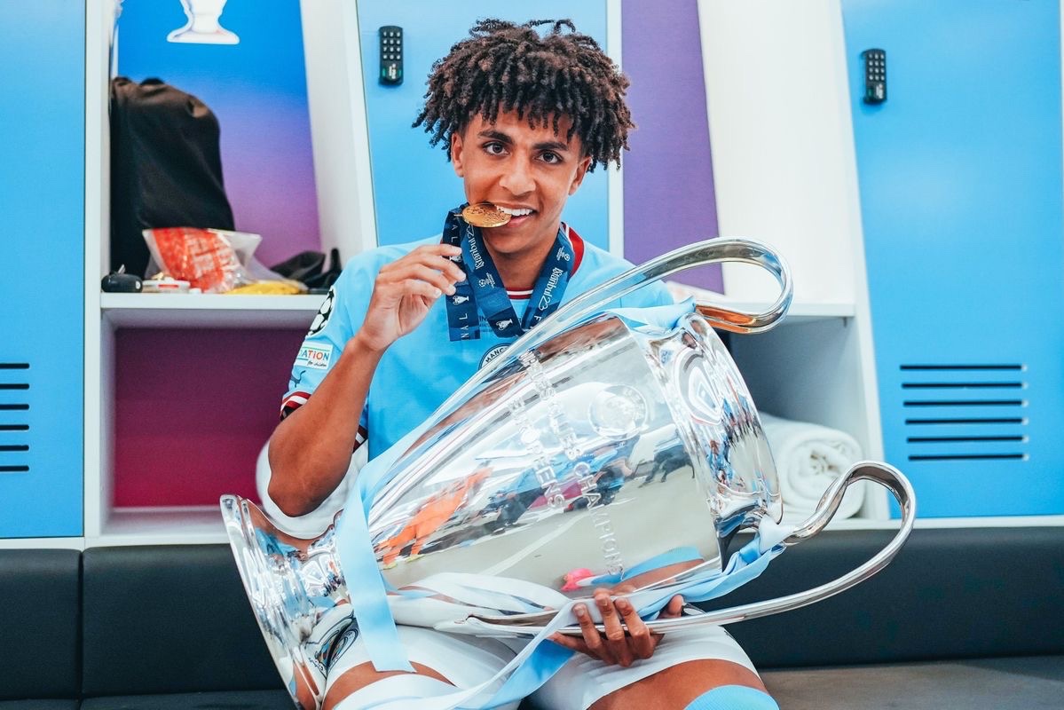 17 (fan) tweet media