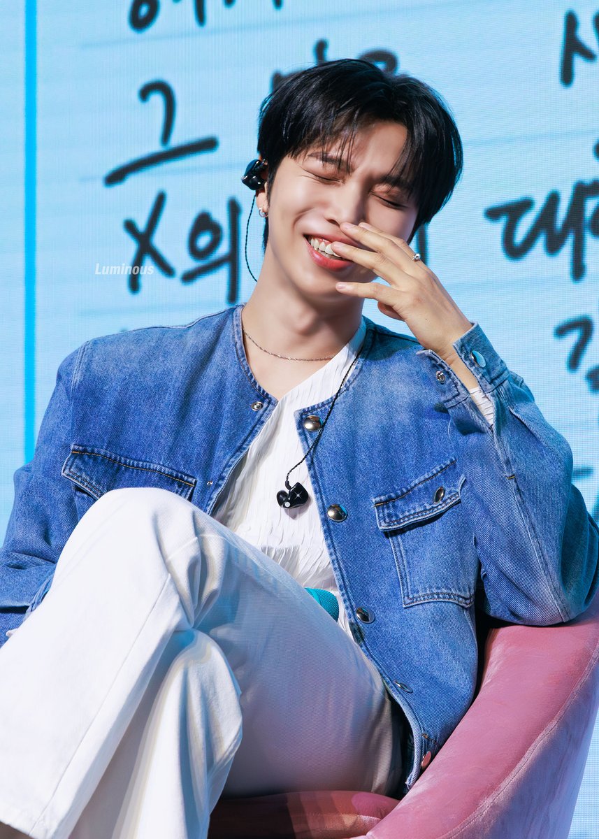 Luminous0222's tweet photo. 260426 SEVENUS Spring MINI CONCERT [Stay With Us] Encore 1부

우리 사이 소개서💗

#세븐어스 #SEVENUS
#이레 #IREAH https://t.co/UvKPoqtDzs