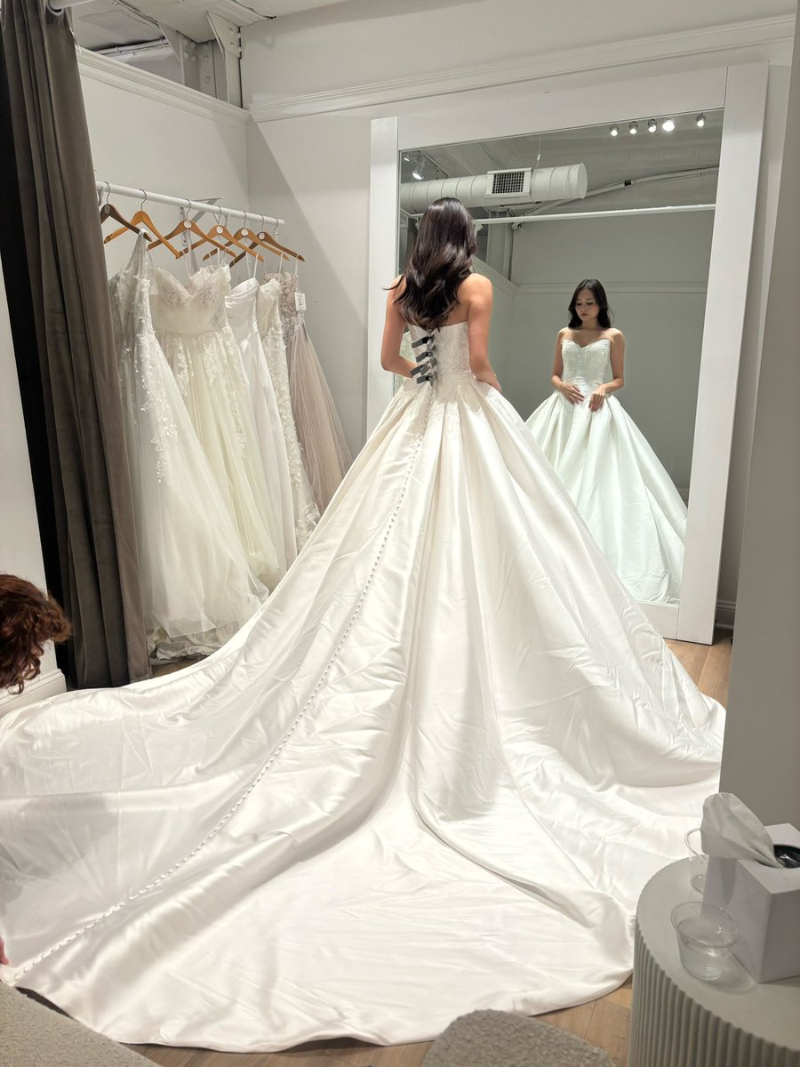 ayann__ym's tweet photo. バックスタイルまとめ👰‍♀️🤍 https://t.co/dPW8BNOIhD